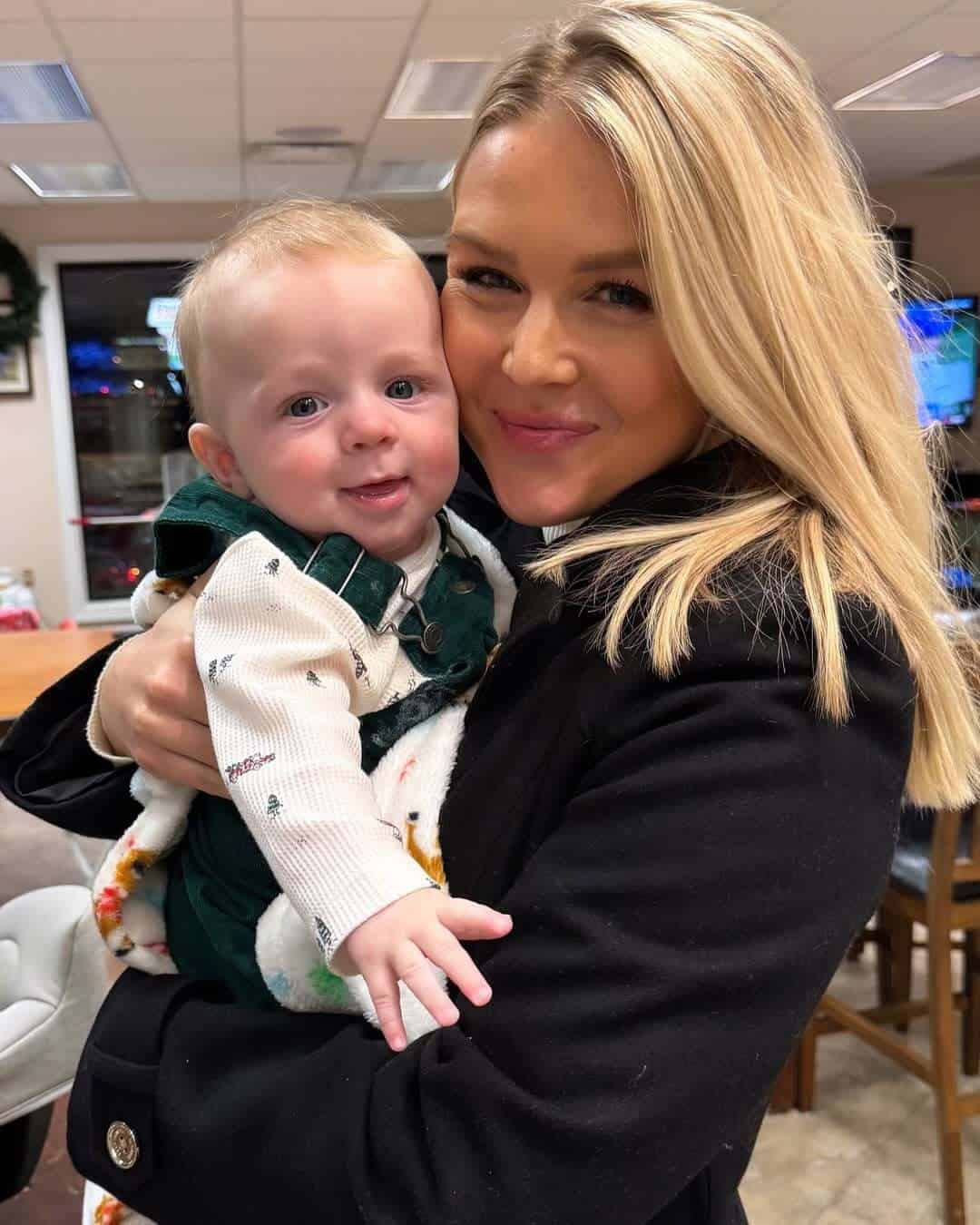 کارولین لیویت