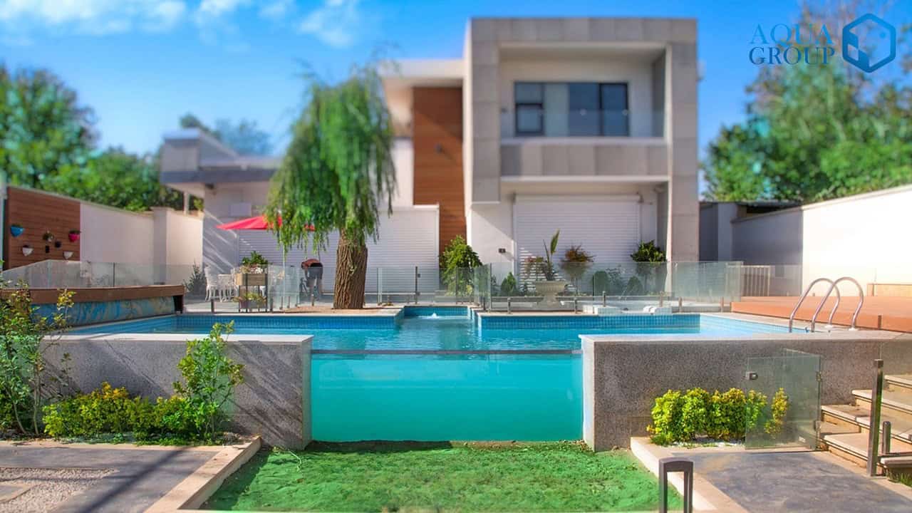 استخر شیشهای