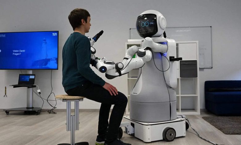 ربات پرستار کیندم