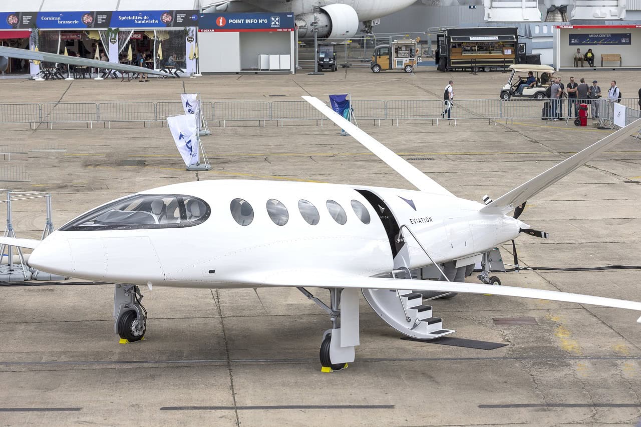 هواپیمای برقی Alice